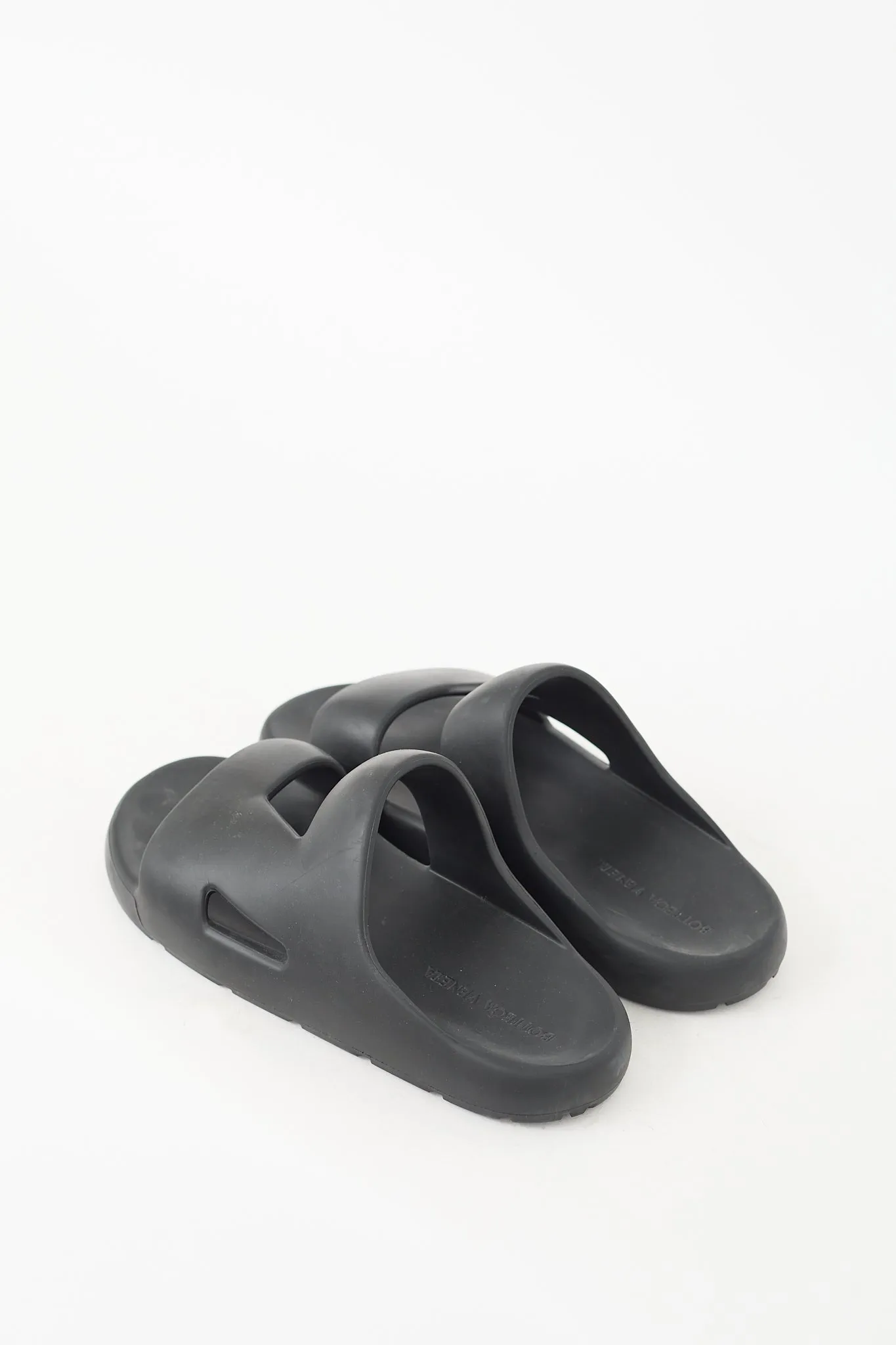 Black Rubber Cut Out Band Slide