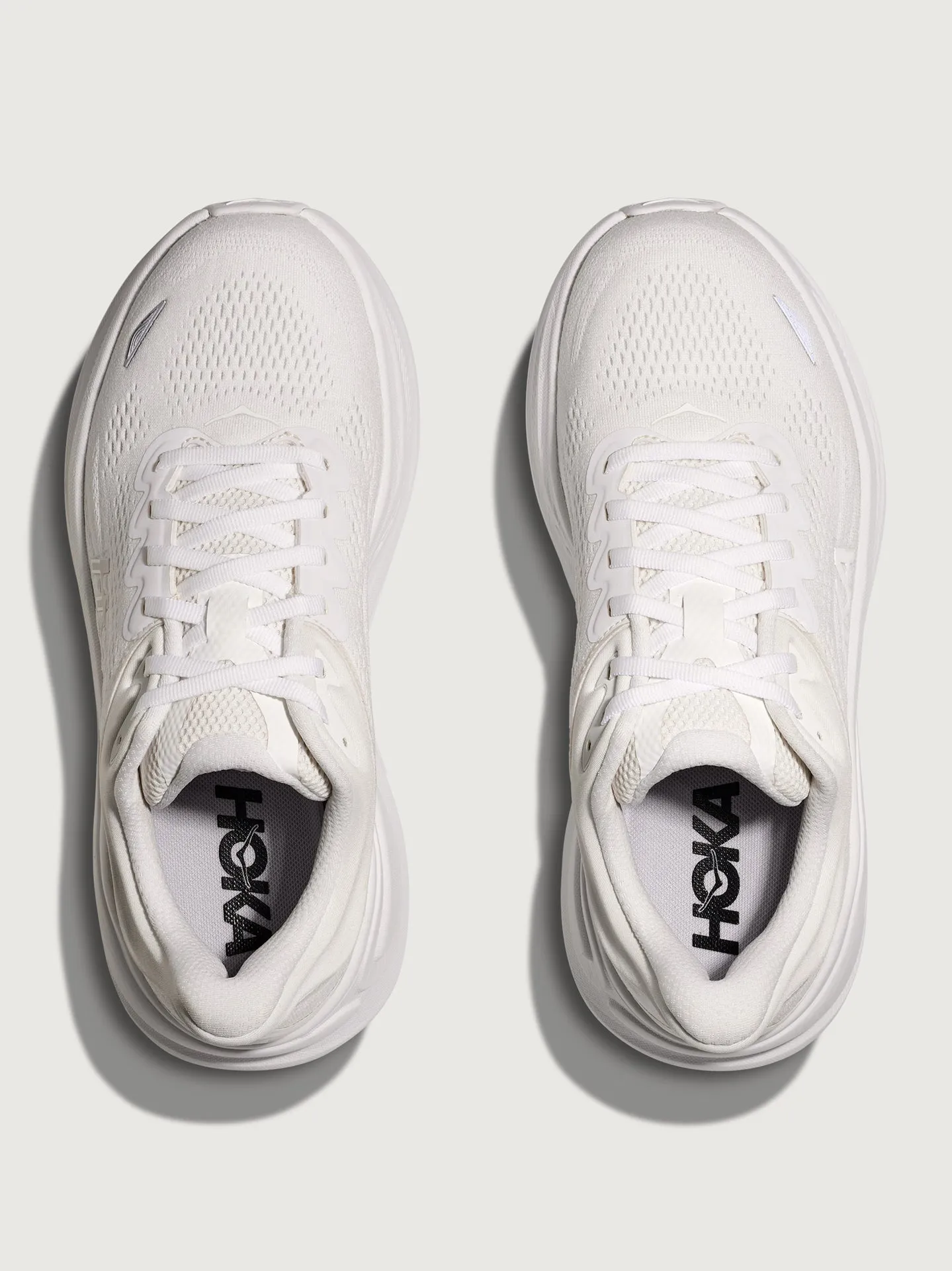 Bondi 9 - White/White