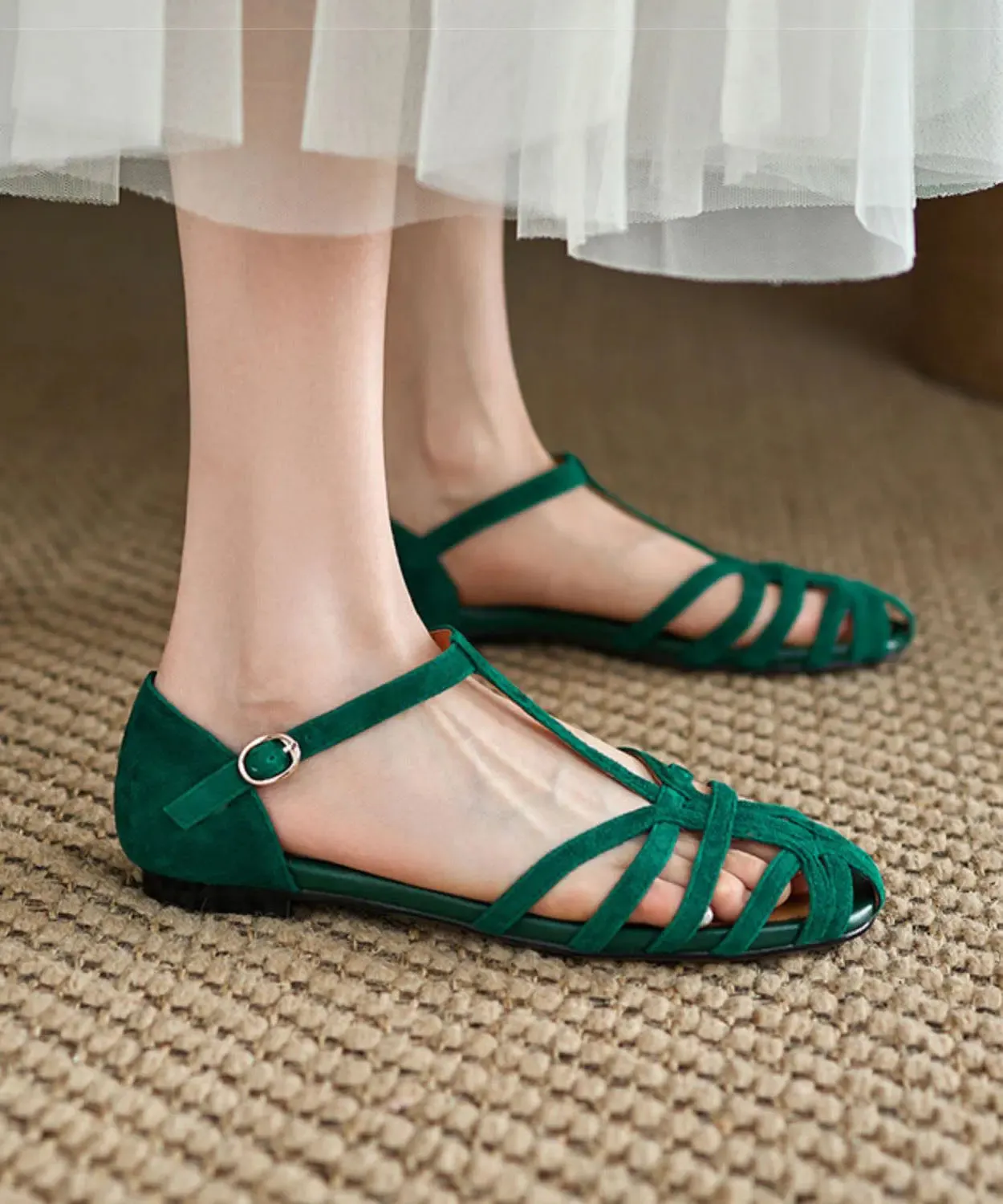 Green Hollow Out Buckle Strap Splicing Retro Walking Sandals LY8253