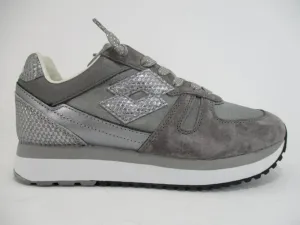 Lotto Leggenda scarpa sneakers da donna Tokyo Wedge T7427 grigio