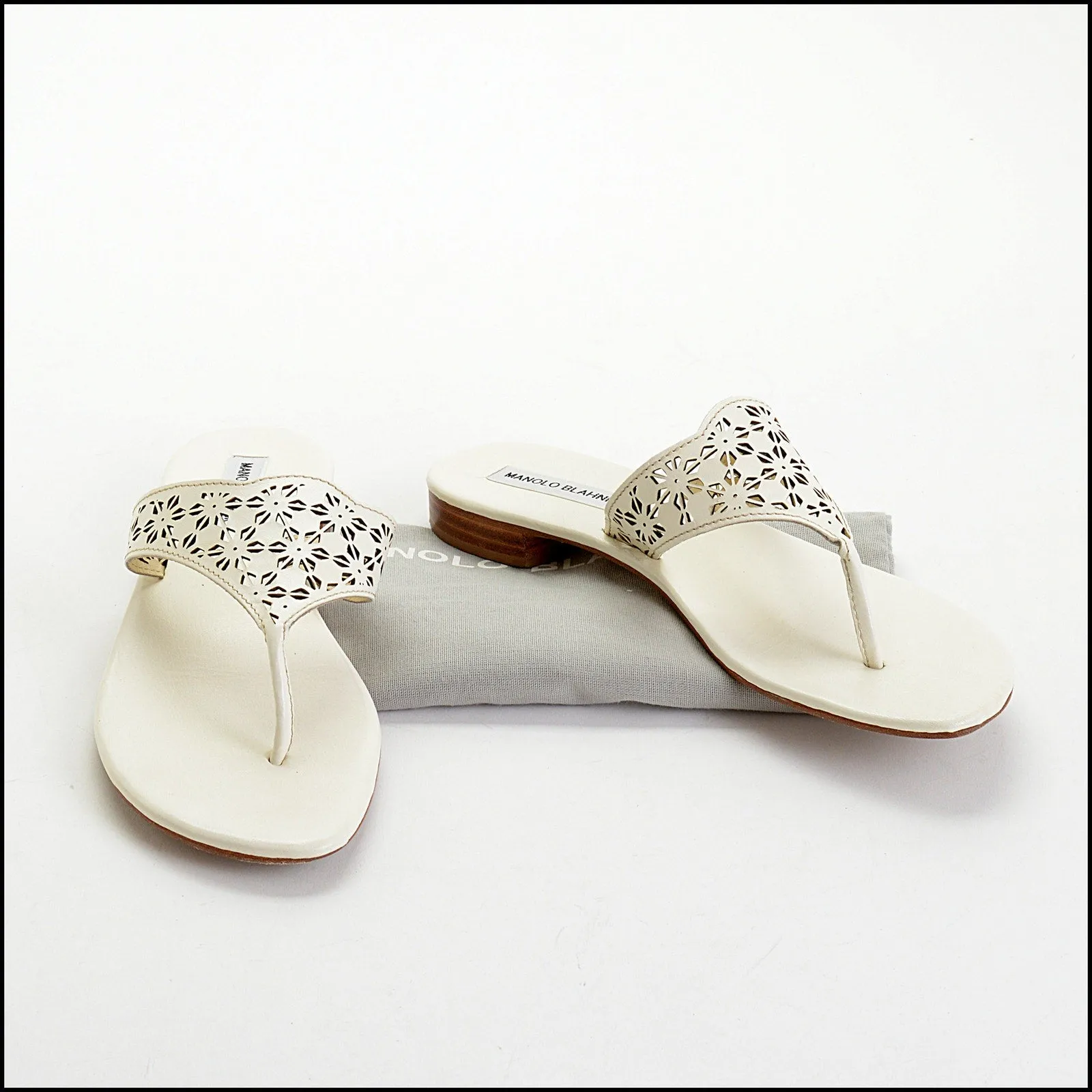 RDC14227 Authentic MANOLO BLAHNIK Ivory Laser Cut Leather Thong Sandals Size 8.5