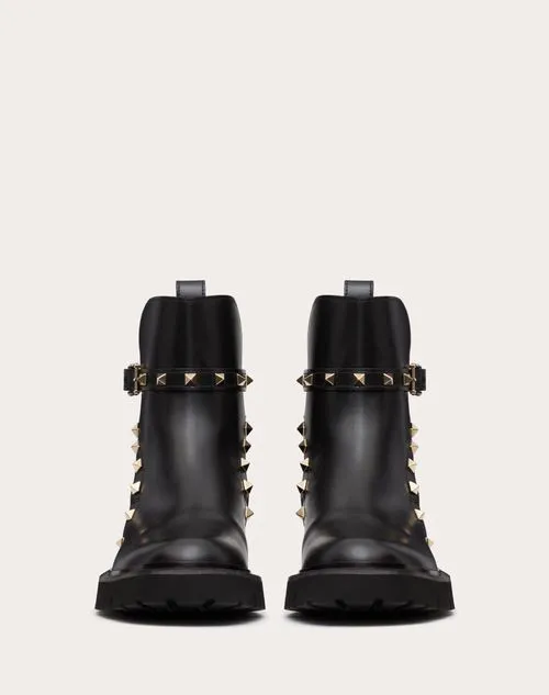 ROCKSTUD CALFSKIN ANKLE BOOT 40 MM