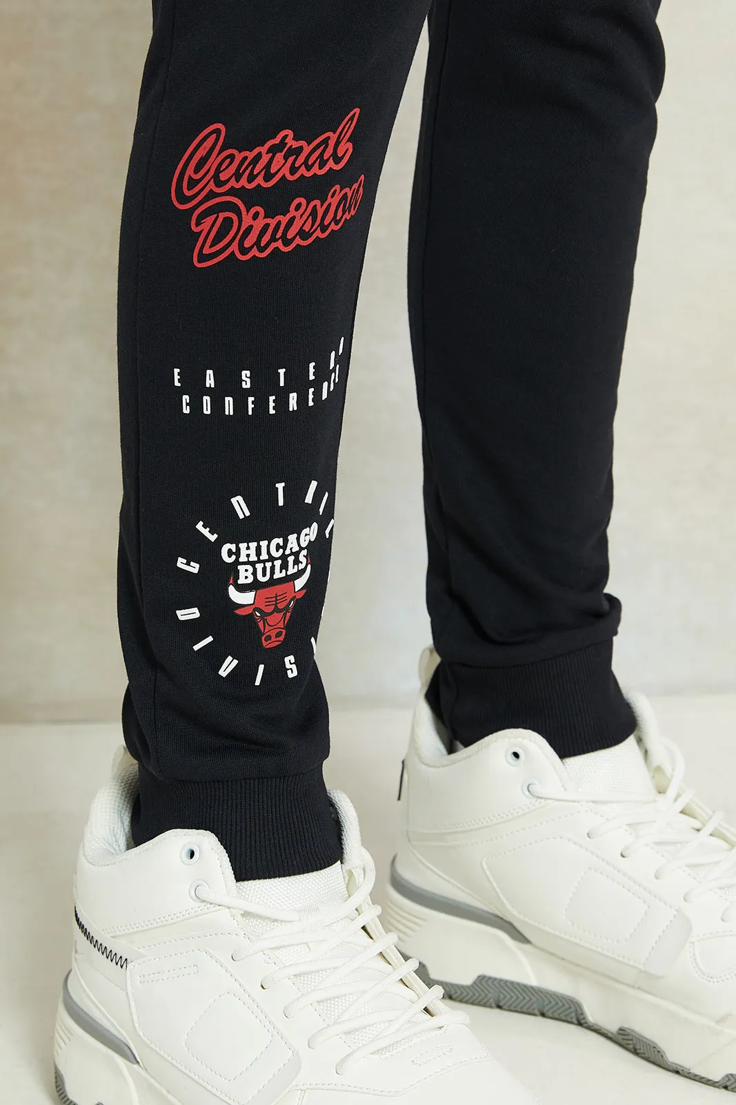 Senior Boys Black Chicago Bulls Printed Active Pants