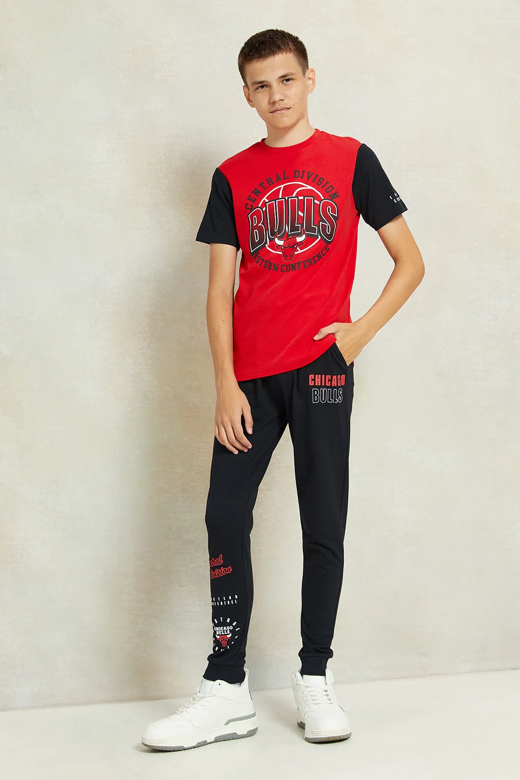 Senior Boys Black Chicago Bulls Printed Active Pants