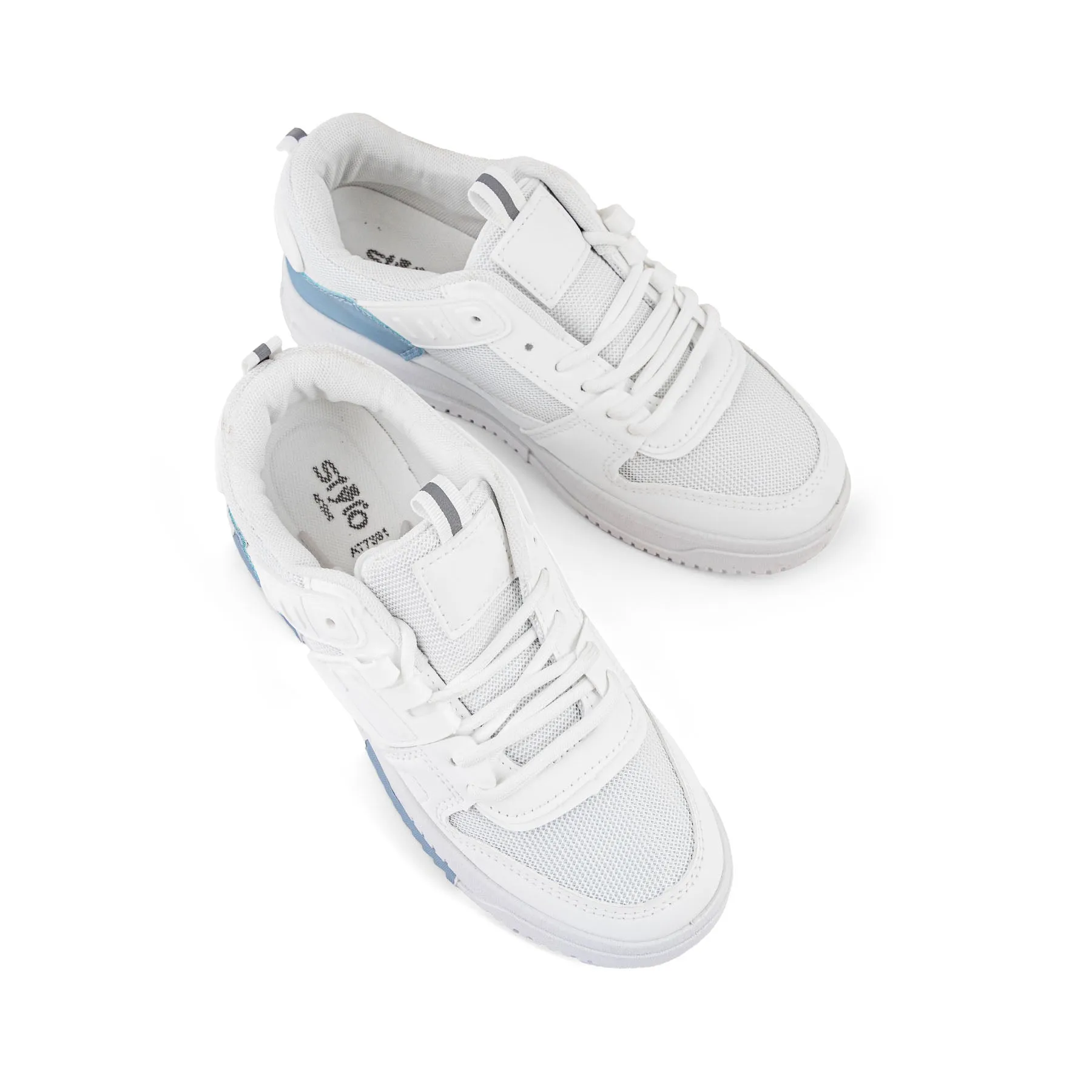 White Casual Sneaker AT7391