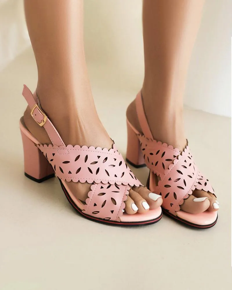 Women's Flower Hollow-out Adjusting Buckle Block Heel Sandals